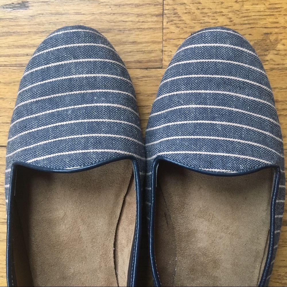 Aerosoles Flats - Gray with Pink Lines